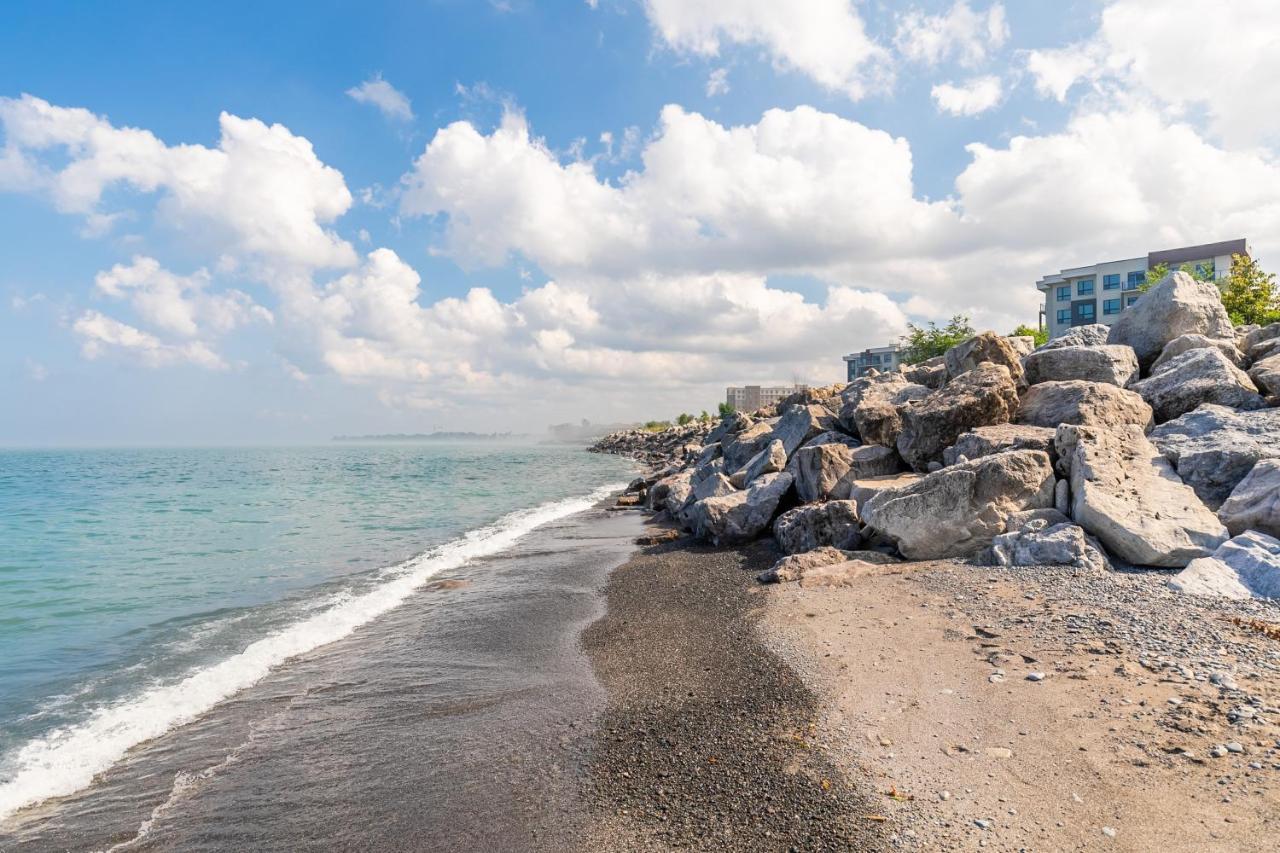 Globalstay Modern Townhomes In Lakeshore Steps To The Beach 汉密尔顿 外观 照片