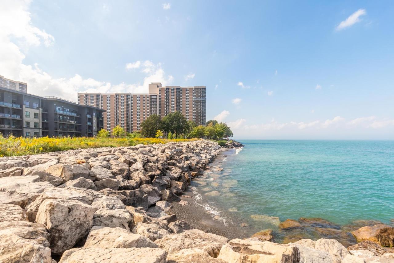 Globalstay Modern Townhomes In Lakeshore Steps To The Beach 汉密尔顿 外观 照片
