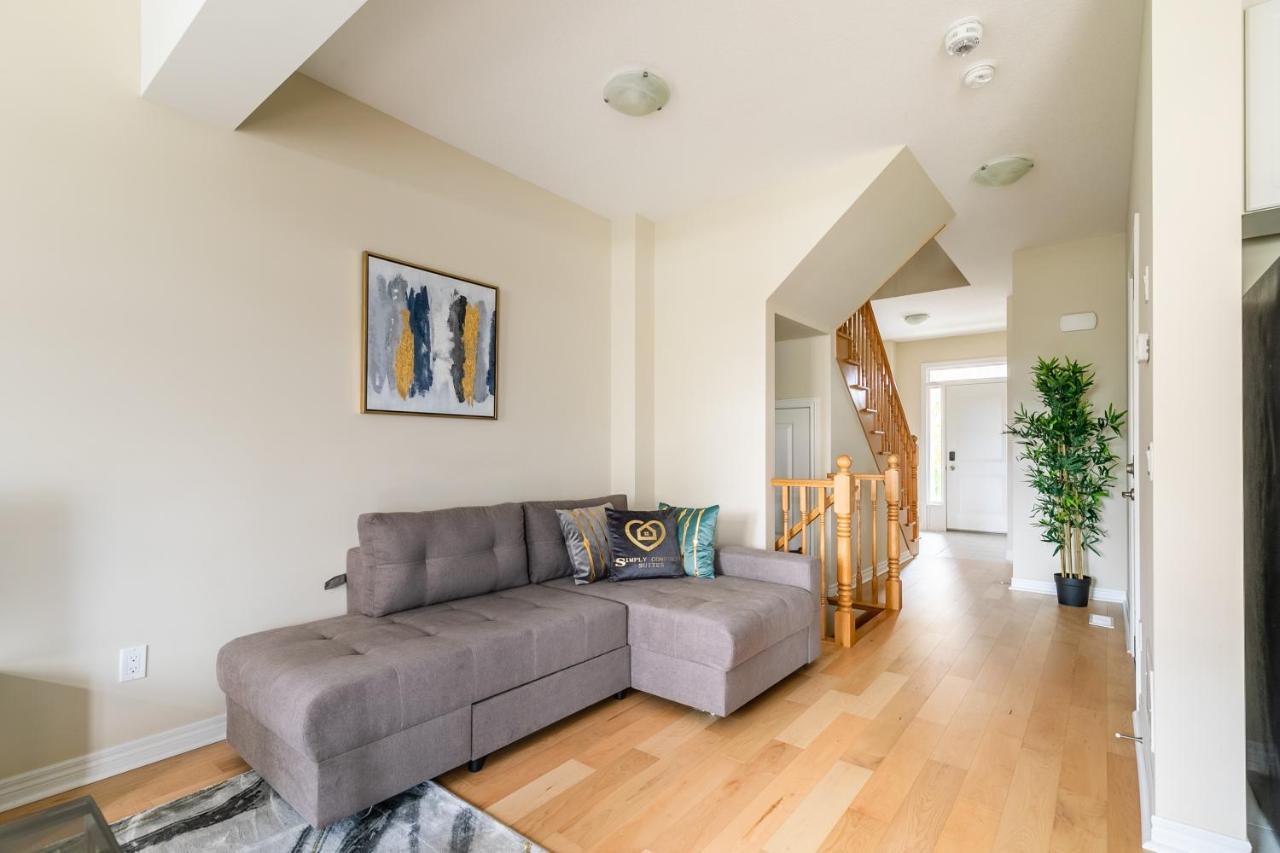 Globalstay Modern Townhomes In Lakeshore Steps To The Beach 汉密尔顿 外观 照片