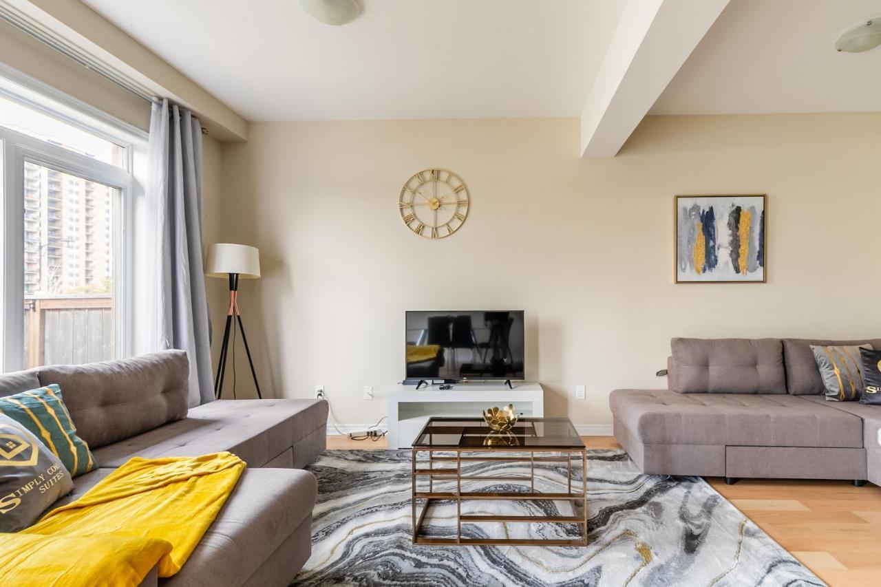 Globalstay Modern Townhomes In Lakeshore Steps To The Beach 汉密尔顿 外观 照片
